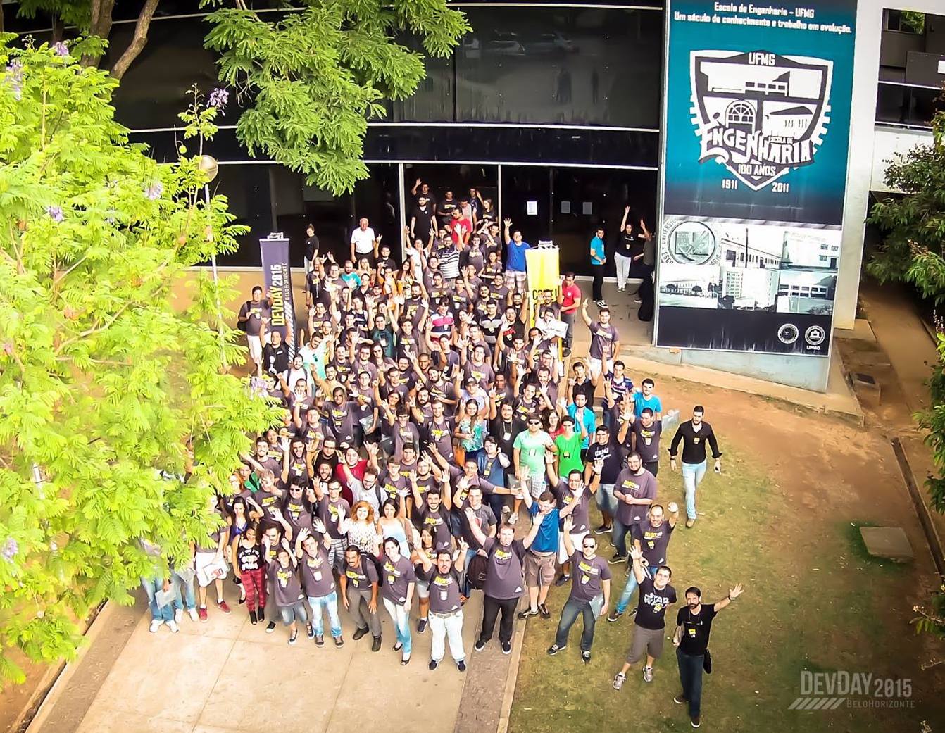 Foto aérea dos participantes do DevDay 2014